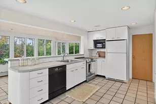 15 Hedge Ln, Falmouth, MA 02540 - Photo 13