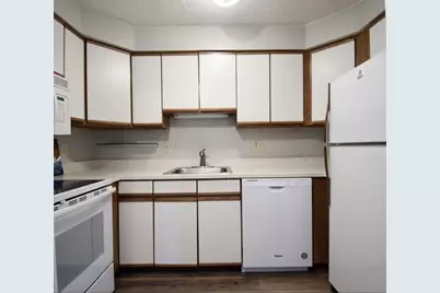 325 Plantation St #213, Worcester, MA 01604 - Photo 5