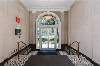 325 Plantation St #213, Worcester, MA 01604 - Photo 21