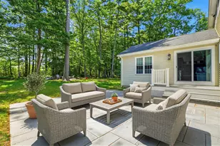88 Northbridge St, Mendon, MA 01756 - Photo 7