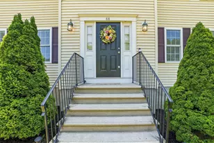 88 Northbridge St, Mendon, MA 01756 - Photo 9