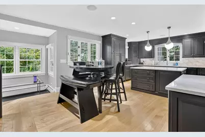 70 Dover Road, Longmeadow, MA 01106 - Photo 5