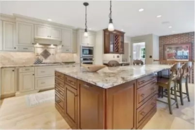70 Dover St, Longmeadow, MA 01106 - Photo 3