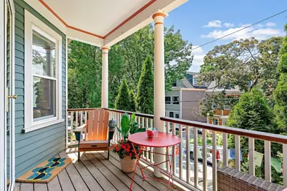 25 Banks St #2, Somerville, MA 02144 - Photo 5