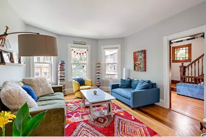 25 Banks St #2, Somerville, MA 02144 - Photo 3