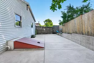 157 Maplewood Ave, Gloucester, MA 01930 - Photo 5