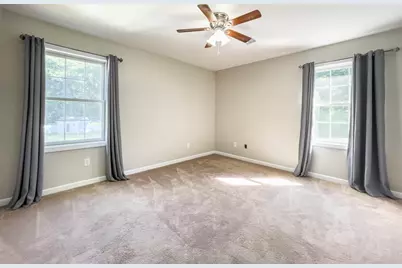 210 Naismith St, Springfield, MA 01104 - Photo 29