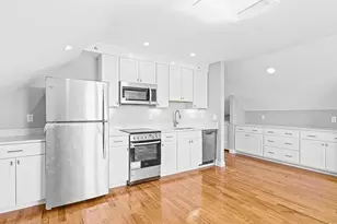 27 W Water St, Wakefield, MA 01880 - Photo 1