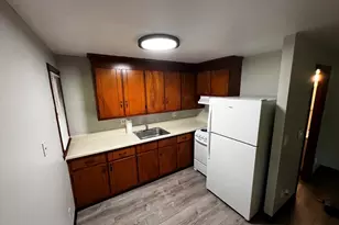 438 Springfield, Agawam, MA 01001 - Photo 3