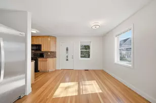 87 Floral St, Newton, MA 02461 - Photo 5