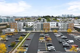60 Cross St E, Somerville, MA 02145 - Photo 15
