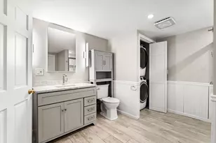 21 Carleton Ave, Haverhill, MA 01835 - Photo 9