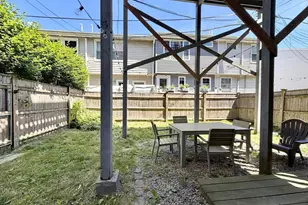 512 E 3rd St, Boston, MA 02127 - Photo 7