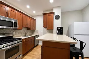 512 E 3rd St, Boston, MA 02127 - Photo 3