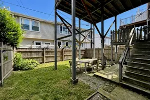 512 E 3rd St, Boston, MA 02127 - Photo 7