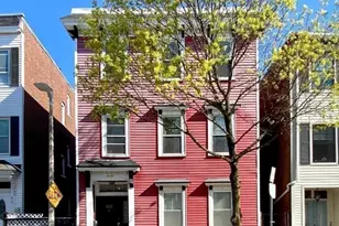 512 E 3rd St, Boston, MA 02127 - Photo 1