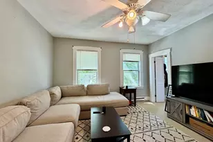 512 E 3rd St, Boston, MA 02127 - Photo 11
