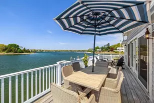 8 Bonneau Ct, Dartmouth, MA 02748 - Photo 5