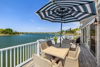 8 Bonneau Court, Dartmouth, MA 02748 - Photo 5