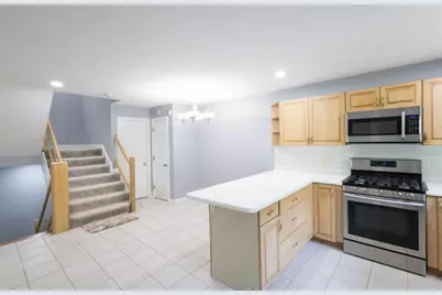 445 Captain Eames Cir #445, Ashland, MA 01721 - Photo 3
