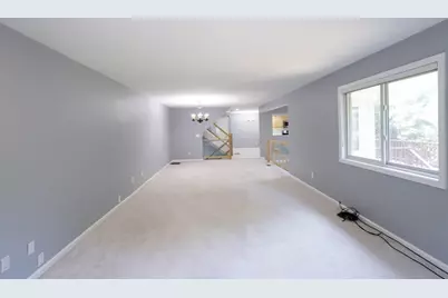 445 Captain Eames Cir #445, Ashland, MA 01721 - Photo 5