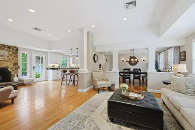16 Mansion Rd, Wakefield, MA 01880 - Photo 9