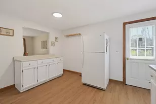 320 North St, Tewksbury, MA 01876 - Photo 9
