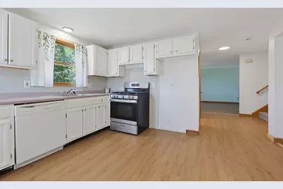 320 North St, Tewksbury, MA 01876 - Photo 11