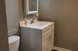 762 Globe St, Fall River, MA 02724 - Photo 15