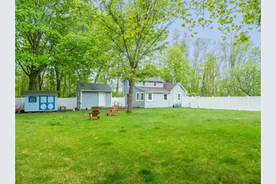 36 Brackett Rd, Ashland, MA 01721 - Photo 5