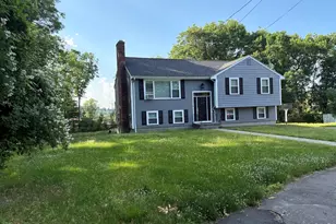 27 Richardson Cir, Saugus, MA 01906 - Photo 7