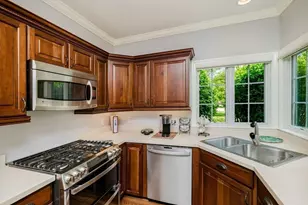 32 Village Way, Westport, MA 02790 - Photo 7