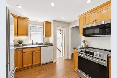 22 Abbott Rd, Waltham, MA 02452 - Photo 7