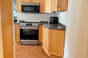 22 Abbott Rd, Waltham, MA 02452 - Photo 9