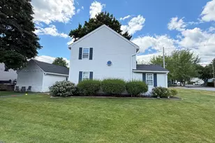 22 Abbott Rd, Waltham, MA 02452 - Photo 5