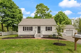 32 Prince St, Danvers, MA 01923 - Photo 1