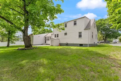 32 Prince St, Danvers, MA 01923 - Photo 7