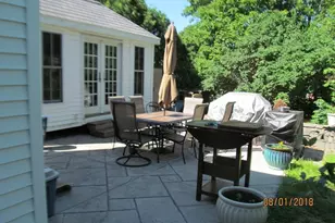 11 Travis Dr, Newton, MA 02467 - Photo 5