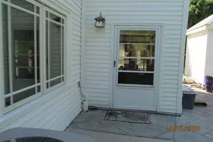 11 Travis Dr, Newton, MA 02467 - Photo 7