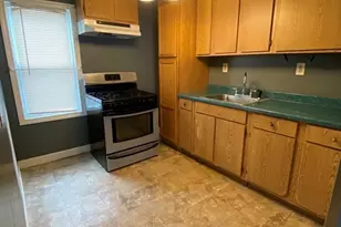 71 Branch St, Fall River, MA 02721 - Photo 5