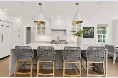 45 Longmeadow Rd, Wellesley, MA 02482 - Photo 3