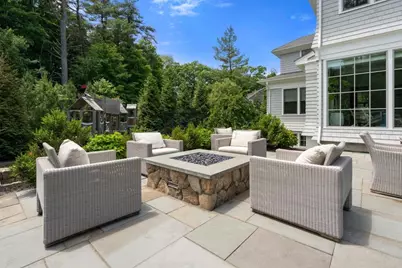 45 Longmeadow Rd, Wellesley, MA 02482 - Photo 37