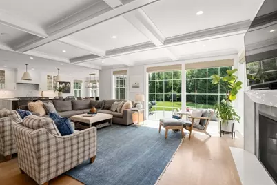 45 Longmeadow Rd, Wellesley, MA 02482 - Photo 9