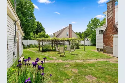 104 Great Rd, Maynard, MA 01754 - Photo 7