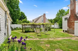 104 Great Rd, Maynard, MA 01754 - Photo 7