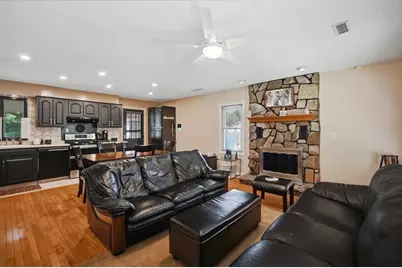 958 Parker St, Springfield, MA 01129 - Photo 5