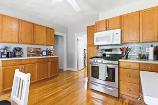 53 Willard St, Malden, MA 02148 - Photo 7