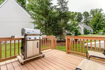 93 Brewster #93, Stoughton, MA 02072 - Photo 17