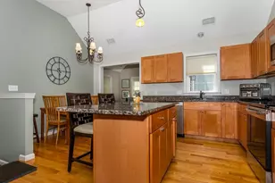 93 Brewster, Stoughton, MA 02072 - Photo 9