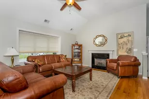 93 Brewster, Stoughton, MA 02072 - Photo 3